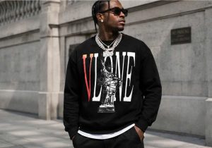 Pop Smoke featuring VLONE Statue of Liberty Graphic Crewneck Sweatshirt – Black 6 VLONE Statue of Liberty Graphic Crewneck Sweatshirt – Black