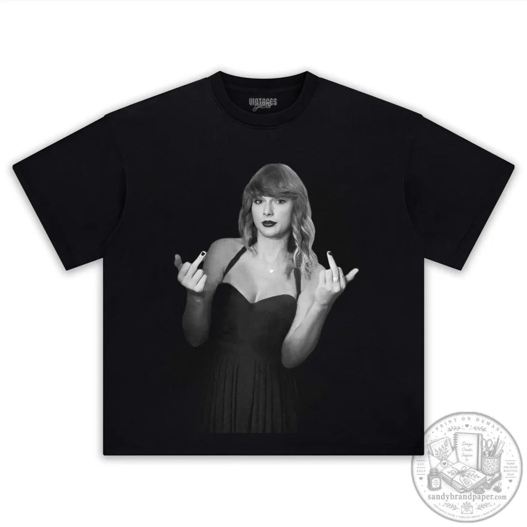 Taylor Swift Flipping Off Funny Black and White Graphic T-Shirt Taylor Swift Flipping Off Funny Black and White Graphic T-Shirt