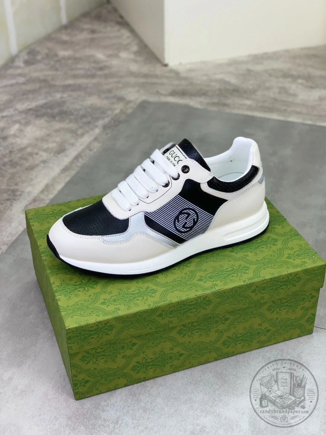 Gucci Made in Italy White and Black Leather Fashion Sneakers for Men 6 Gucci Made in Italy White and Black Leather Fashion Sneakers for Men