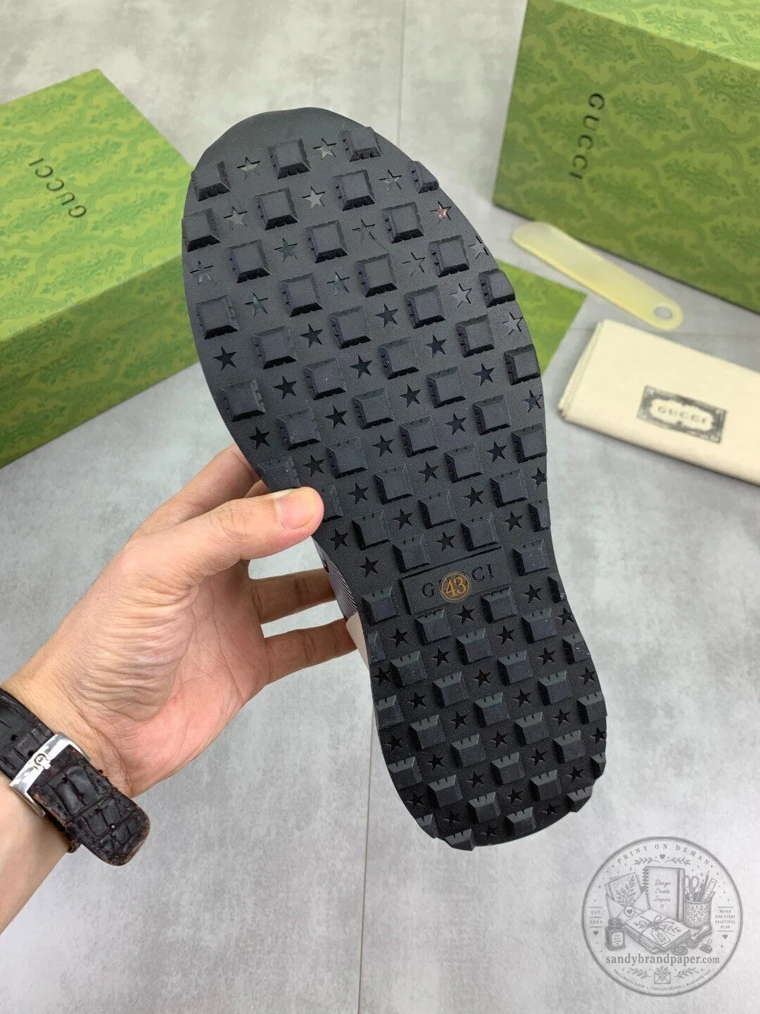 Gucci Made in Italy White and Black Leather Fashion Sneakers for Men 9 Gucci Made in Italy White and Black Leather Fashion Sneakers for Men